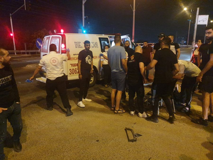 سخنين : اصابة سيدة ورضيعها وشاب بحادث طرق